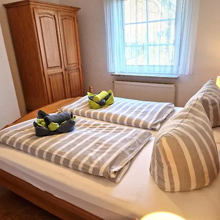 Gaestehaus Kuehn Eg Rechts N1 *